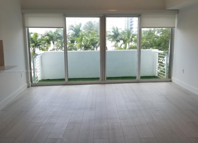 Remodeled 2 bedroom, 2 full bathroom and 1 powder room apartment - Beach Condo for sale in Miami Beach, Florida on Beachhouse.com