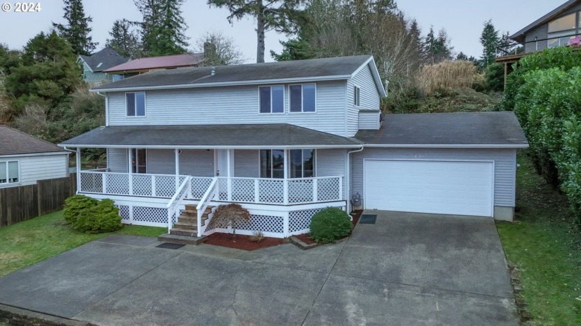 Panoramic Columbia River views from this north slope home - Beach Home for sale in Astoria, Oregon on Beachhouse.com