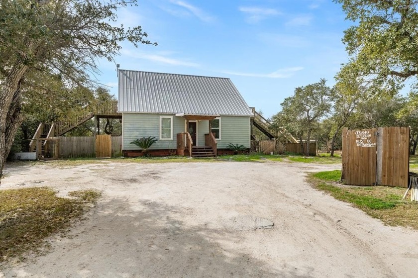 This multi-family 6-Plex property enjoys 5 acres of wooded land - Beach Lot for sale in Aransas Pass, Texas on Beachhouse.com