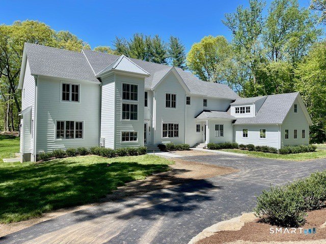 Are you dreaming of an estate property? Something a bit more - Beach Home for sale in Westport, Connecticut on Beachhouse.com