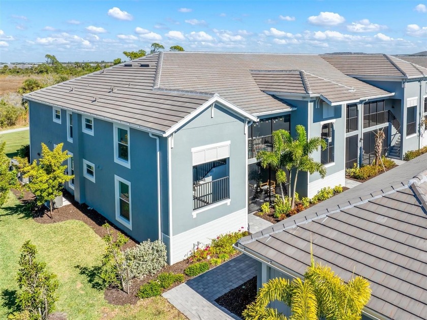 END UNIT WITH GOLF MEMBERSHIP INCLUDED!

Wake up to the easy - Beach Condo for sale in Venice, Florida on Beachhouse.com