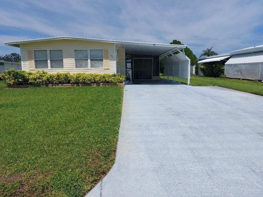 2BR / 2BATH IN BEAUTIFU LAKE TARPON VILLAGE...ACCESS TO LOAKE - Beach Home for sale in Palm Harbor, Florida on Beachhouse.com