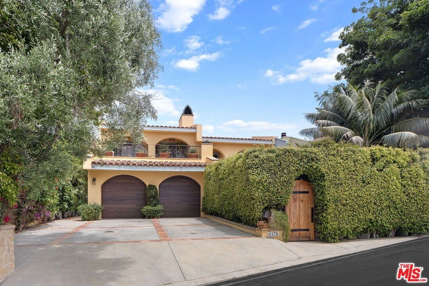 Perched in Latigo Canyon with rare east- and west-facing ocean - Beach Home for sale in Malibu, California on Beachhouse.com