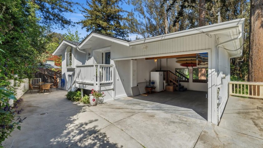 Offering end of the road privacy and tasteful updates throughout - Beach Home for sale in Soquel, California on Beachhouse.com