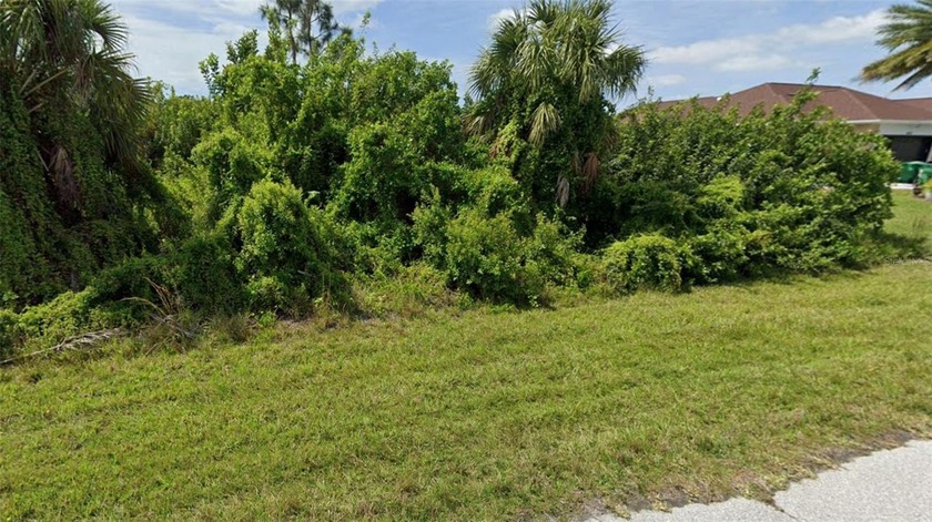 Vacant residential lot located in the heart of Englewood - Beach Lot for sale in Englewood, Florida on Beachhouse.com