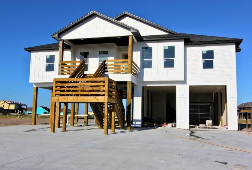 Property Description: New construction located in the desirable - Beach Home for sale in Rockport, Texas on Beachhouse.com