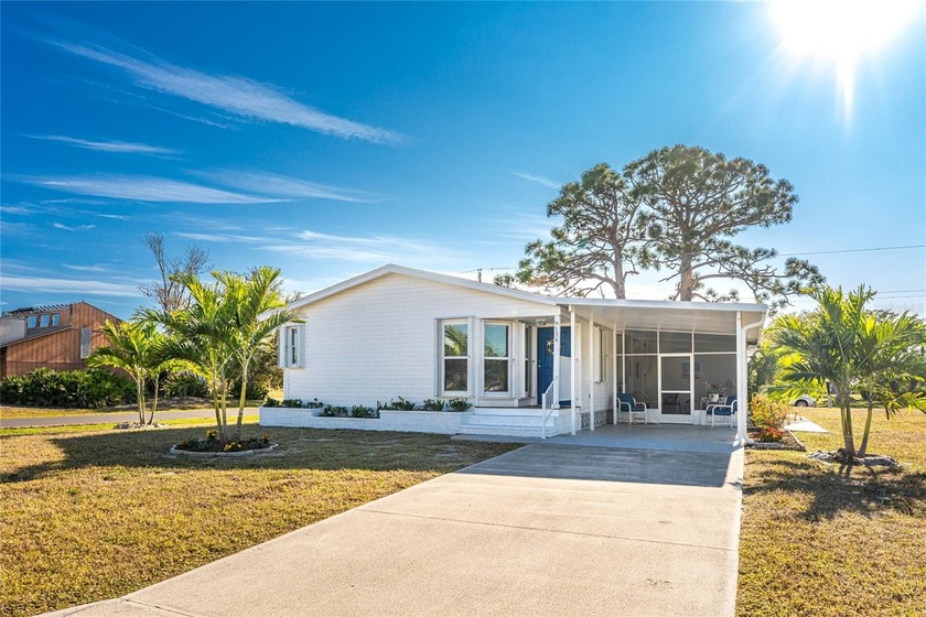 Enjoy a relaxed Florida lifestyle in this well maintained 2 - Beach Home for sale in Englewood, Florida on Beachhouse.com