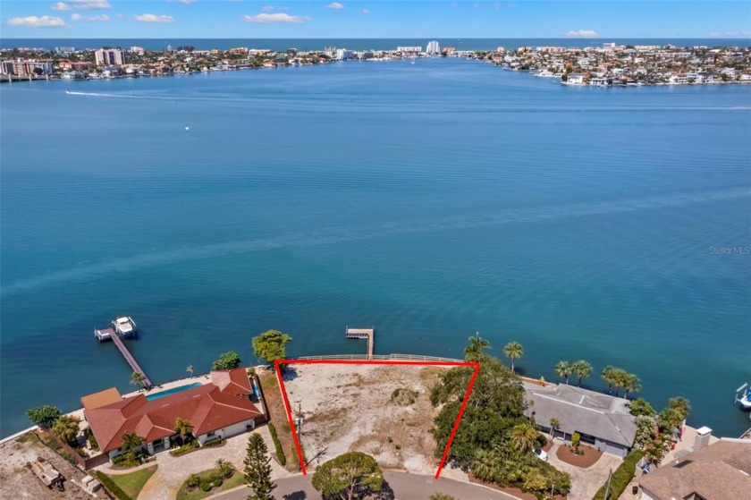 A rare and amazing opportunity that does not come around often - Beach Lot for sale in St. Petersburg, Florida on Beachhouse.com
