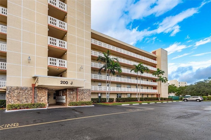 VERY LOW MAINTENANCE FEES , BUILDING DOES HAVE RESERVES AND - Beach Condo for sale in Dania, Florida on Beachhouse.com