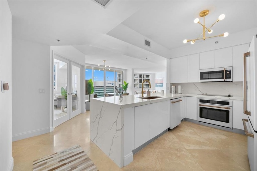 MODERN, BRIGHT & LUXURIOUS! THIS HIGH FLOOR CORNER UNIT FEATURES - Beach Condo for sale in Fort Lauderdale, Florida on Beachhouse.com