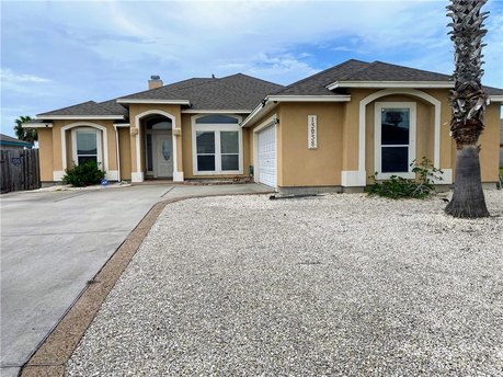 This house checks ALL the boxes - Location, a short golf cart - Beach Home for sale in Corpus Christi, Texas on Beachhouse.com