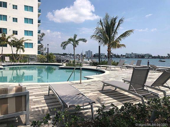 AMAZING OPPORTUNITY WITH BEAUTIFUL BAY VIEW. 1 BED , 1 BATH - Beach Condo for sale in North Bay Village, Florida on Beachhouse.com