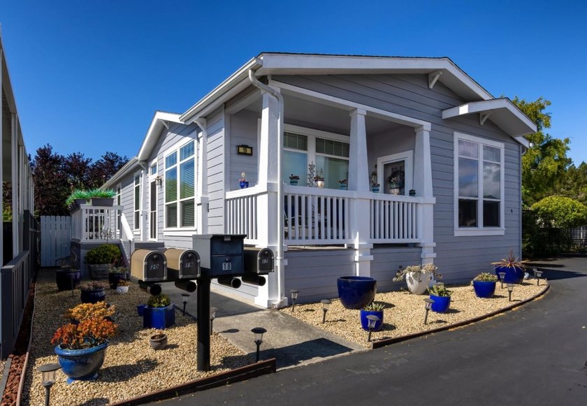 This home is a showstopper as soon as you cross the threshold - Beach Home for sale in Aptos, California on Beachhouse.com