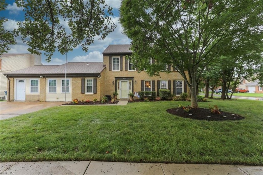 This Brick home is a must see 5 bedrooms, two are primary suites - Beach Home for sale in Virginia Beach, Virginia on Beachhouse.com