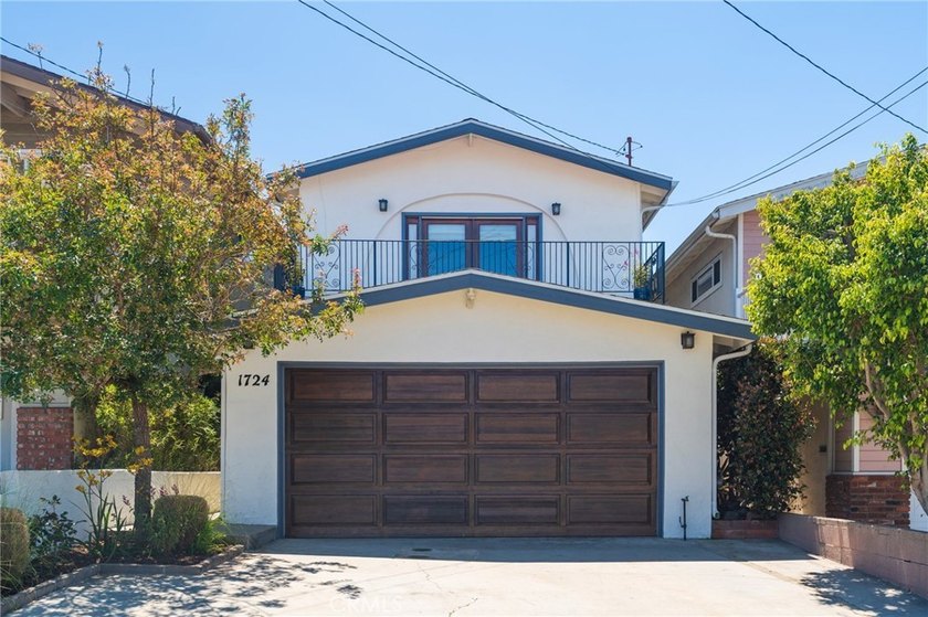 Welcome to this meticulously maintained turnkey home in the - Beach Home for sale in Redondo Beach, California on Beachhouse.com