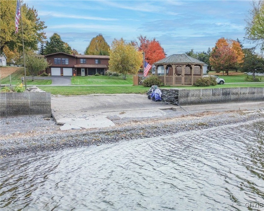 Check out this fabulous late season Lakefront special boasting - Beach Home for sale in Dexter, New York on Beachhouse.com