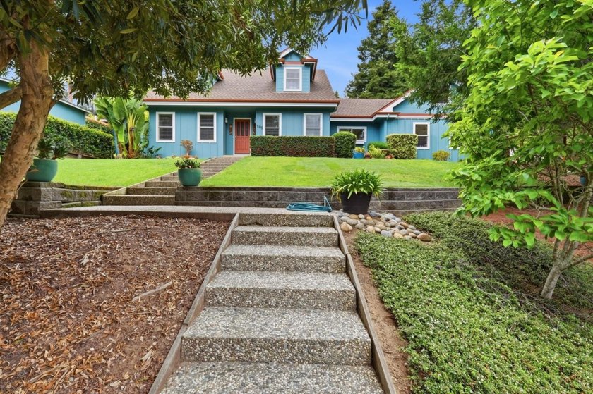 Sought after DAY VALLEY LOCATION! Known for its scenic beauty - Beach Home for sale in Aptos, California on Beachhouse.com