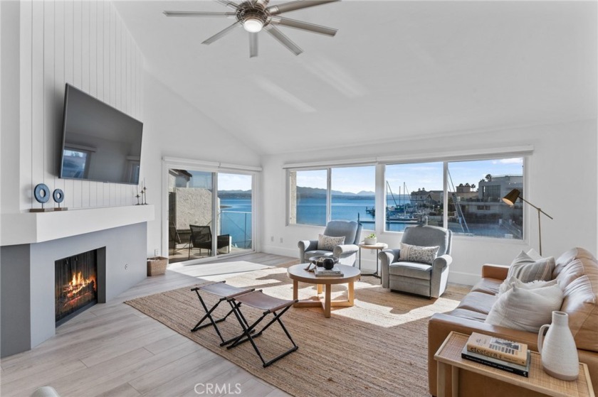 This is it... Your chance to live on the water in a rarely - Beach Condo for sale in Coronado, California on Beachhouse.com