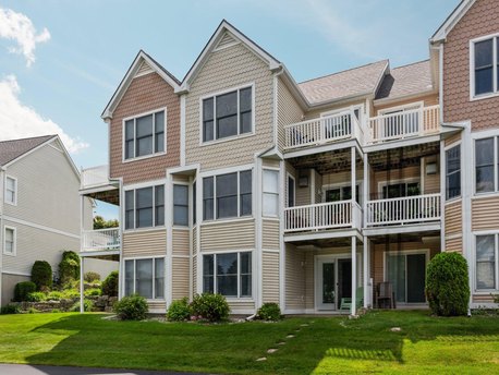 Fantastic location and lovely views from this 2-3 bedroom condo - Beach Condo for sale in Manistee, Michigan on Beachhouse.com