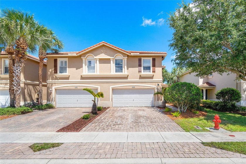 This 3 bed, 2.5 bath with a 2 car garage Verona palms townhome - Beach Townhome/Townhouse for sale in Greenacres, Florida on Beachhouse.com