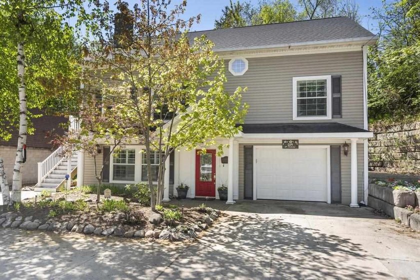 This exceptional custom-built 3BR/4BA residence offers 3,200+ sq - Beach Home for sale in Charlevoix, Michigan on Beachhouse.com