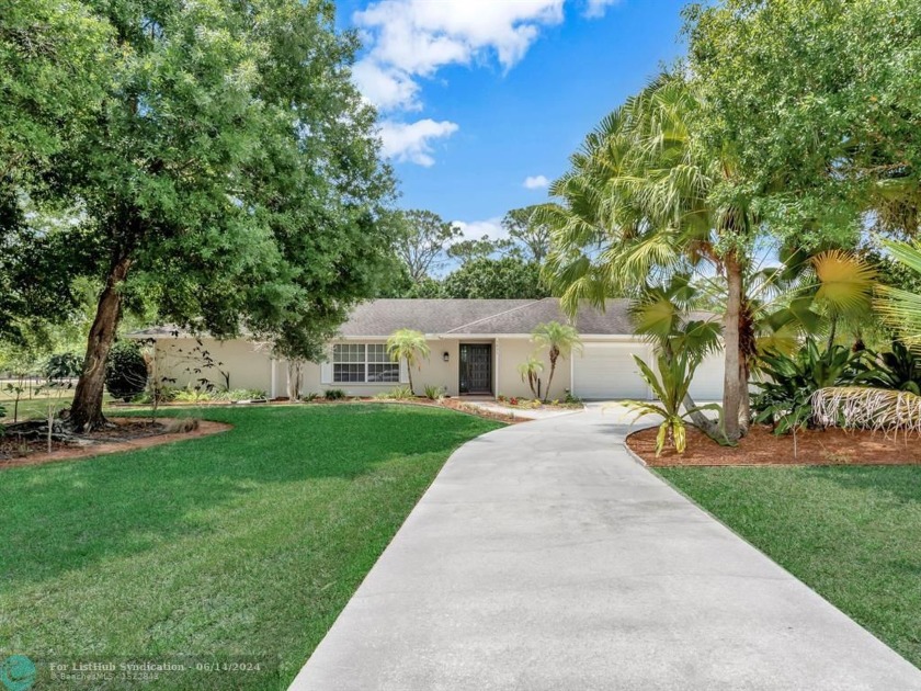 AS IS!  This unique property sits on 1.16 acres of land, a rare - Beach Home for sale in Vero Beach, Florida on Beachhouse.com