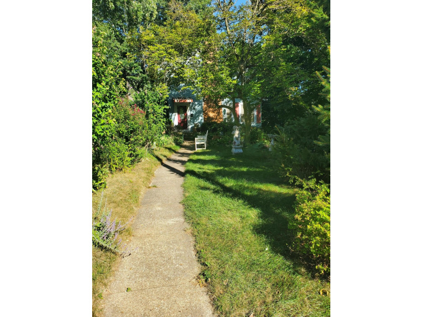 This home is nestled 10 minutes from Silver Beach! This home has - Beach Home for sale in Benton Harbor, Michigan on Beachhouse.com