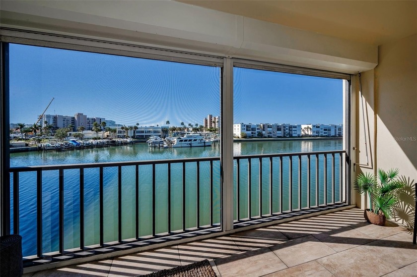 FABULOUS, WATERFRONT CONDO IN SOUTH PASADENA'S BAY ISLAND - Beach Condo for sale in South Pasadena, Florida on Beachhouse.com