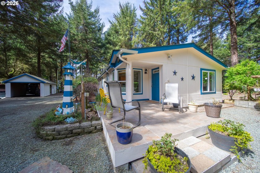 Off the beaten path and in a park like setting, 3/4 acre, Fully - Beach Home for sale in Coos Bay, Oregon on Beachhouse.com