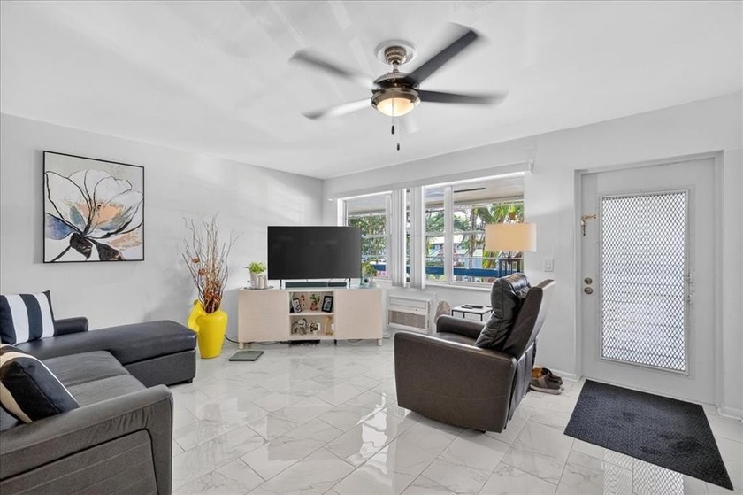Beautifully updated 2nd-floor furnished condo with a serene - Beach Condo for sale in Deerfield Beach, Florida on Beachhouse.com