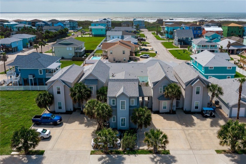 Welcome to your dream beach house investment in Port Aransas - Beach Townhome/Townhouse for sale in Port Aransas, Texas on Beachhouse.com