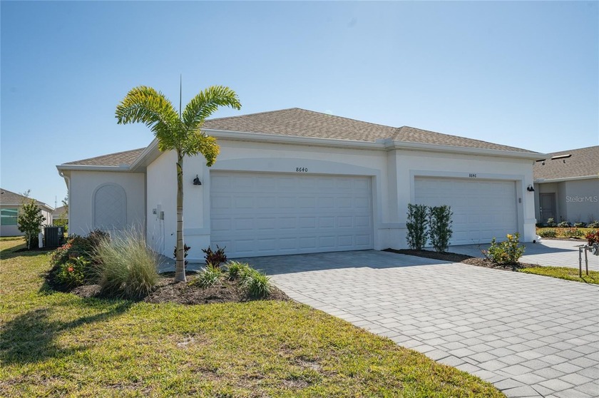 Discover easy, low-maintenance living in this inviting 3-bedroom - Beach Home for sale in Englewood, Florida on Beachhouse.com