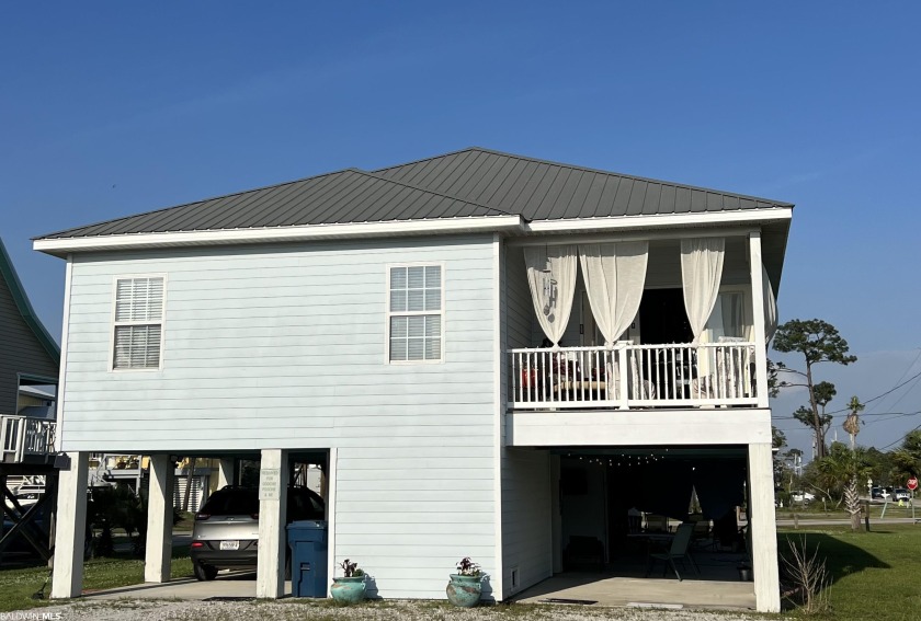 NO HOA OR ASSESSMENTS! $3,000 Paint/Carpet Allowance with list - Beach Home for sale in Gulf Shores, Alabama on Beachhouse.com