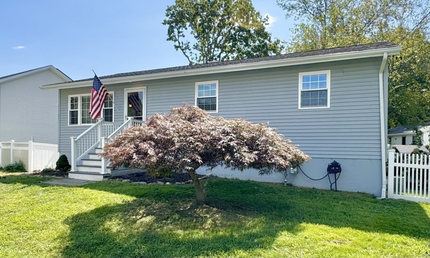 Look no further! Come and enjoy one level living in this bright - Beach Home for sale in Milford, Connecticut on Beachhouse.com