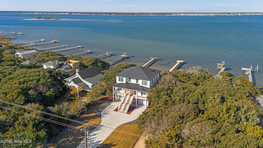 Rare opportunity to own a soundfront luxury duplex townhome in - Beach Townhome/Townhouse for sale in Emerald Isle, North Carolina on Beachhouse.com