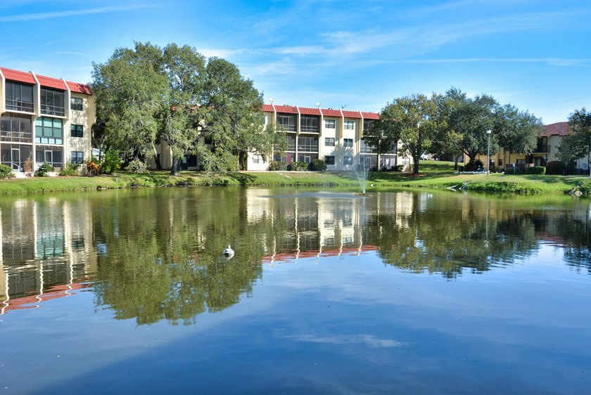 Beautiful 2BR/2BA condo with 1,144 SF finished area (1,300 SF - Beach Condo for sale in Fort Pierce, Florida on Beachhouse.com