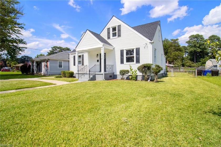 Fully renovated in Park Manor! New cabinets, granite countertops - Beach Home for sale in Portsmouth, Virginia on Beachhouse.com