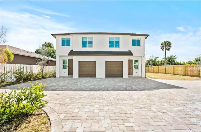 Meticulously maintained investment opportunity in an OPPORTUNITY - Beach Home for sale in Riviera Beach, Florida on Beachhouse.com