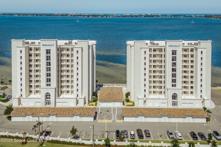 Absolutely pristine corner END UNIT direct Riverfront condo - Beach Condo for sale in Melbourne, Florida on Beachhouse.com