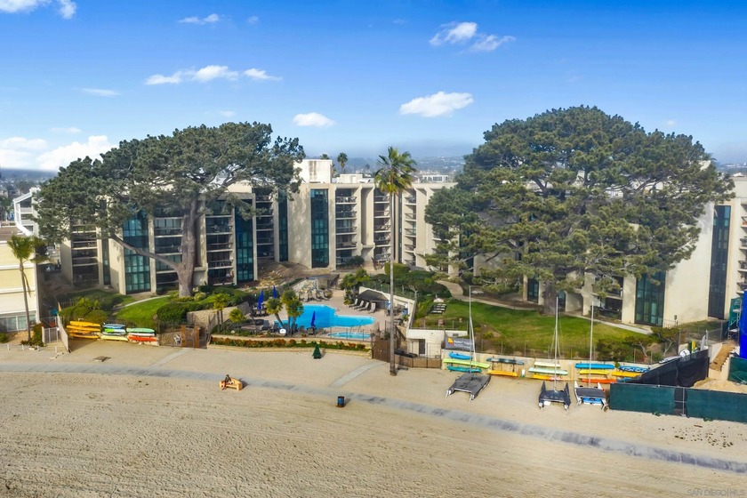 Bayfront Luxury Living at Bay Scene Welcome to luxury living at - Beach Condo for sale in San Diego, California on Beachhouse.com