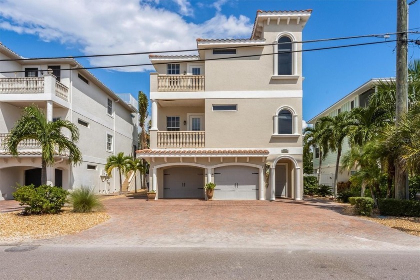 Isla Casa is a stunning property consists of one building with - Beach Condo for sale in Bradenton Beach, Florida on Beachhouse.com