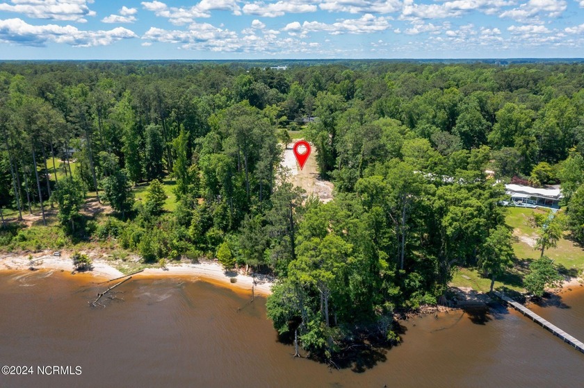 Discover serenity and stunning panoramas at this exquisite Neuse - Beach Lot for sale in New Bern, North Carolina on Beachhouse.com