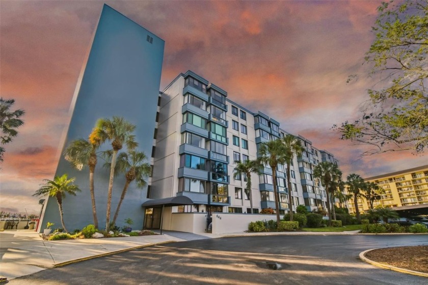 Welcome Home to Island Point Condominiums, a WATERFRONT Complex! - Beach Condo for sale in Clearwater, Florida on Beachhouse.com