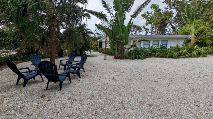 2 LOTS plus a beach cottage totaling nearly 1/2 acre (lots 10 & - Beach Home for sale in Bonita Springs, Florida on Beachhouse.com