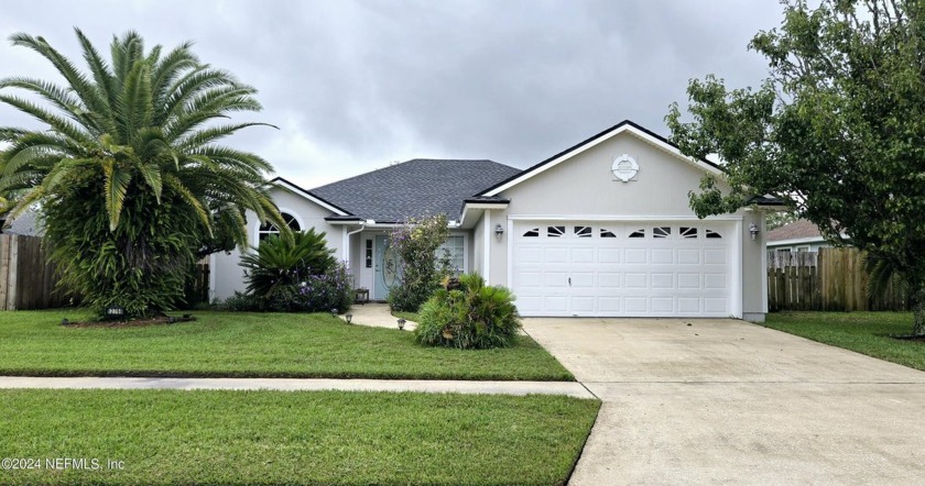 Discover this beautifully upgraded patio home, ideally situated - Beach Home for sale in Jacksonville, Florida on Beachhouse.com