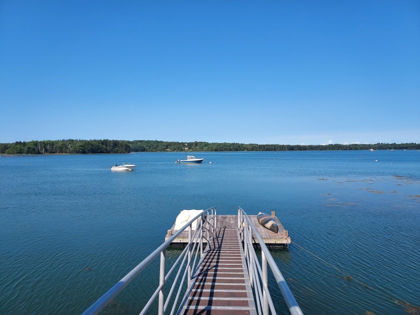 Does your dream  include move in ready, care free, peaceful - Beach Home for sale in Cushing, Maine on Beachhouse.com