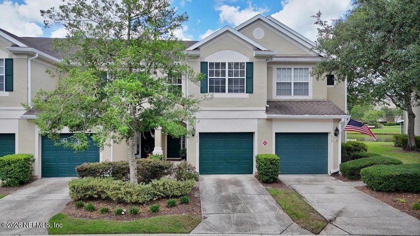 Behind the gates of Stonebridge, just minutes from St. Johns - Beach Condo for sale in Jacksonville, Florida on Beachhouse.com