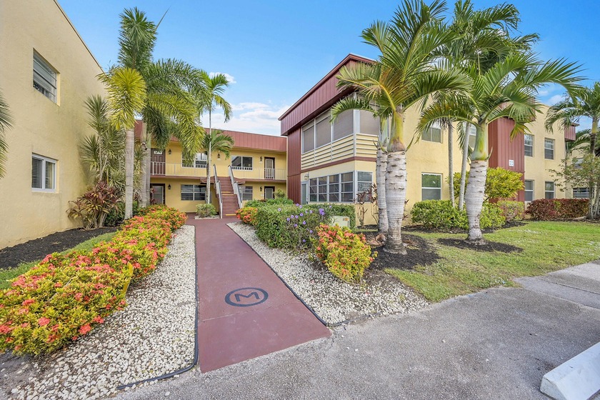 This beautifully renovated 2-bedroom, 2-bath condo is located in - Beach Condo for sale in Delray Beach, Florida on Beachhouse.com