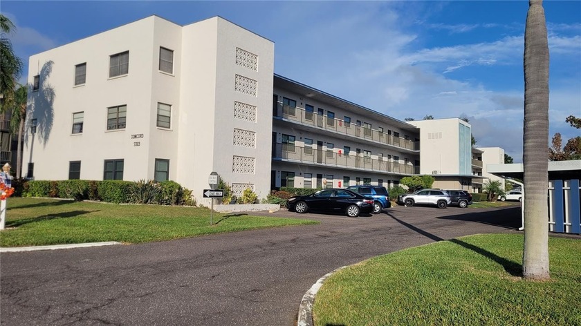 This fully furnished, very well maintained, two bedroom, two - Beach Condo for sale in St. Petersburg, Florida on Beachhouse.com