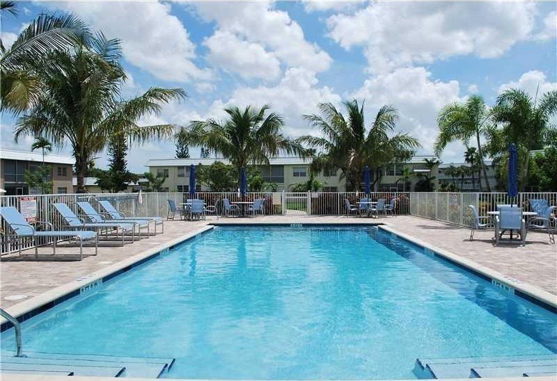 FIRST FLOOR. INCREDIBLE DEAL ON A 2 BEDROOM 2 BATH. BEAUTIFUL - Beach Condo for sale in Boca Raton, Florida on Beachhouse.com